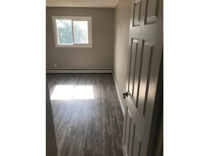 7108 80 Avenue Northwest, Edmonton, AB, T6B 0C6 - 6