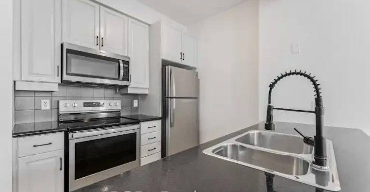 9 Boardwalk Drive, Toronto, ON, M4L 6T1