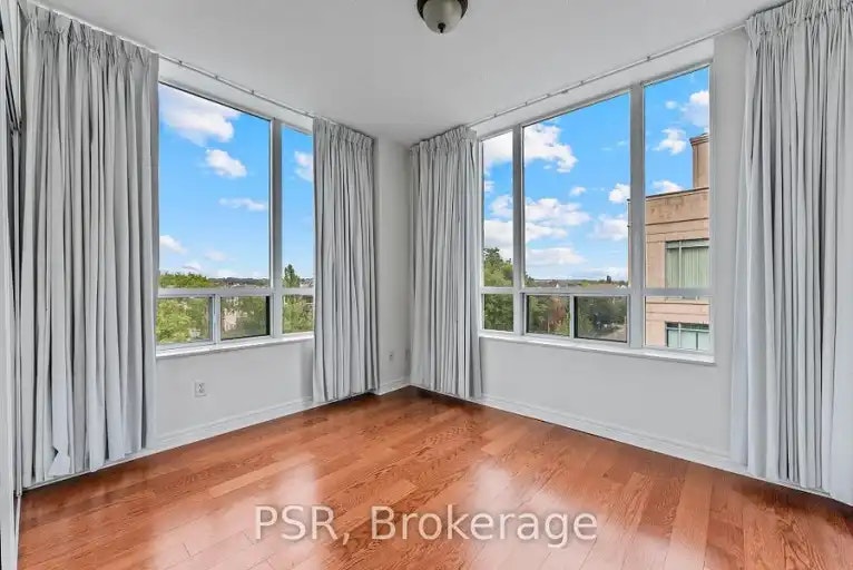 9 Boardwalk Drive, Toronto, ON, M4L 6T1 - 10