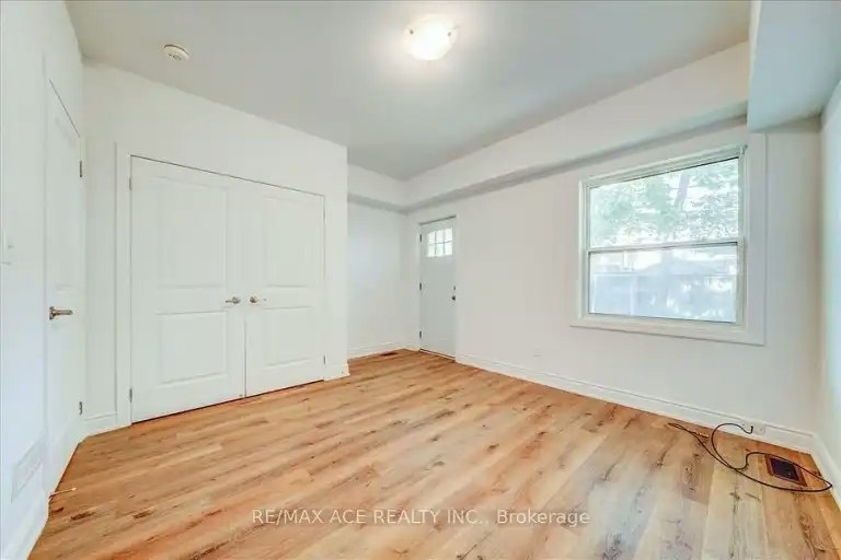 183 Munro Street, Toronto, ON, M4M 2B8 - 15