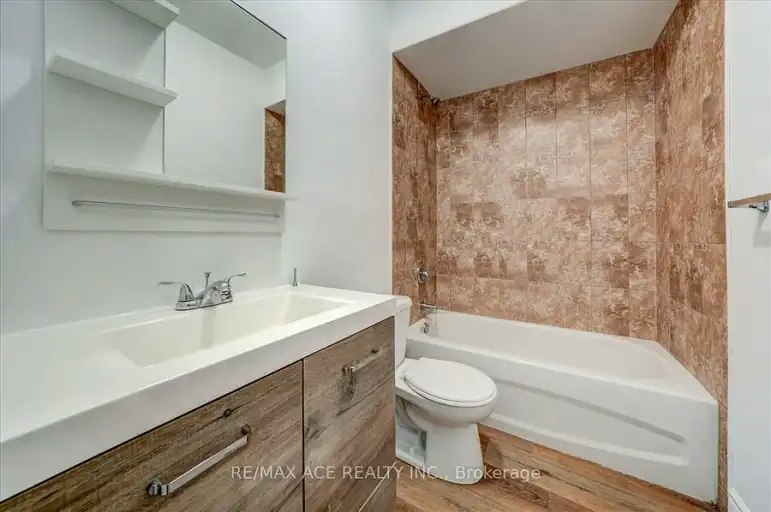 183 Munro Street, Toronto, ON, M4M 2B8 - 11