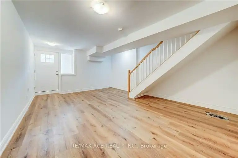 183 Munro Street, Toronto, ON, M4M 2B8 - 12