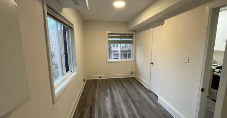 5 Sorauren Avenue, Toronto, ON, M6R 2C6 - 9