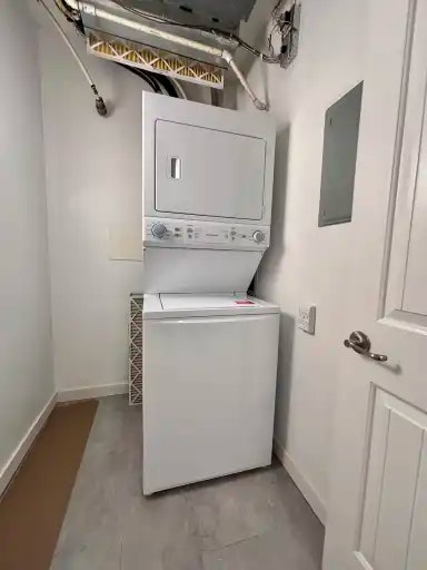 8528 82 Avenue Northwest, Edmonton, AB, T6C 1A9 - 8