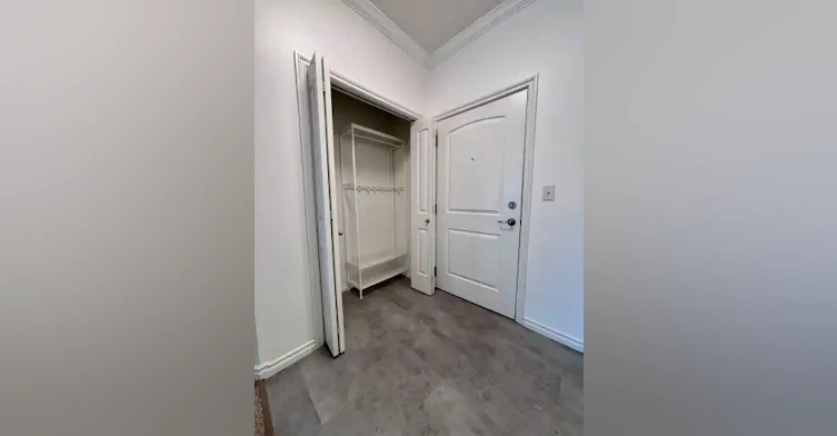 8528 82 Avenue Northwest, Edmonton, AB, T6C 1A9 - 5