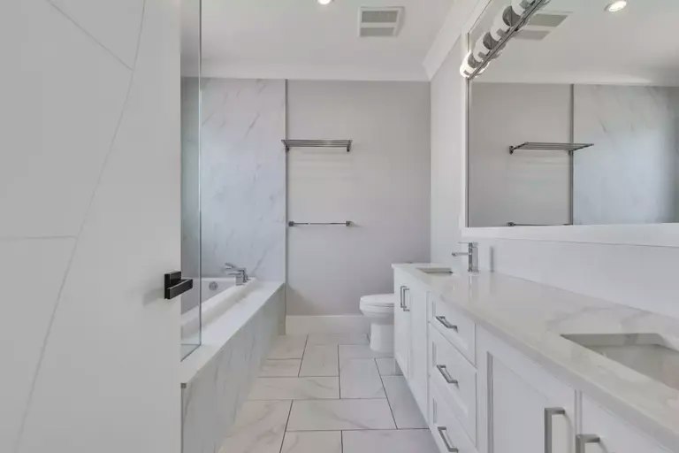 9071 Steveston Highway, Richmond, BC, V7A 1M6 - 16