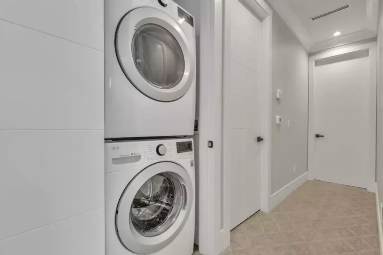 9071 Steveston Highway, Richmond, BC, V7A 1M6 - 20