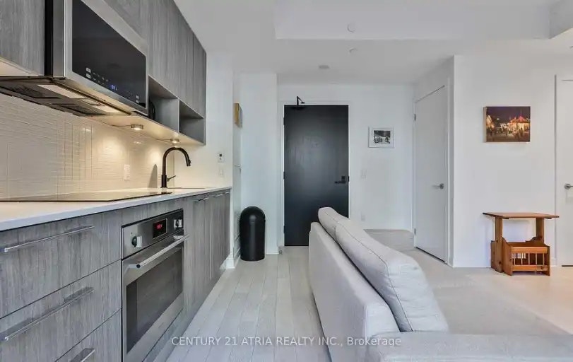 501 Adelaide Street West, Toronto, ON, M5V 0R3