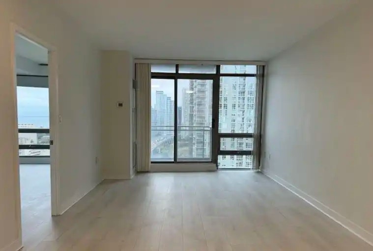 5 Mariner Terrace, Toronto, ON, M5V 3V6 - 11