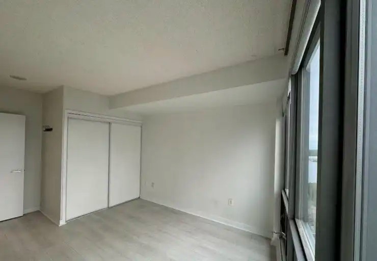 5 Mariner Terrace, Toronto, ON, M5V 3V6 - 18