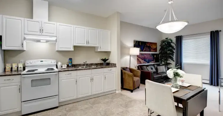 6082 Schonsee Way, Edmonton, AB, T5Z 0C8 - 6