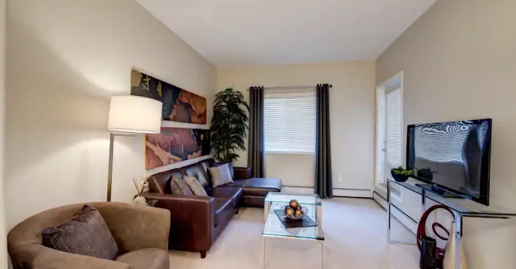 6082 Schonsee Way, Edmonton, AB, T5Z 0C8 - 7