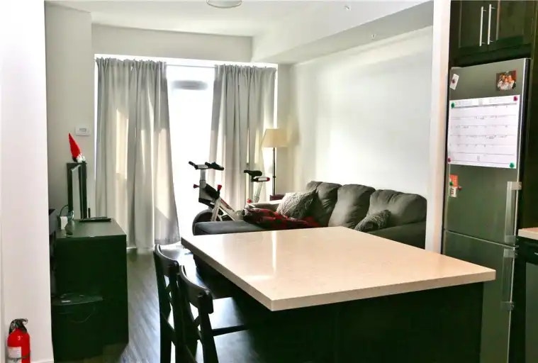 2081 Fairview Street, Burlington, ON, L7R 0E4 - 6