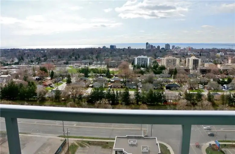 2081 Fairview Street, Burlington, ON, L7R 0E4 - 9