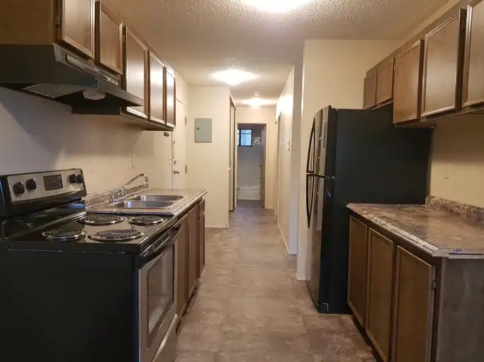 4411 48 Avenue, Red Deer, AB, T4N 3S4 - 7