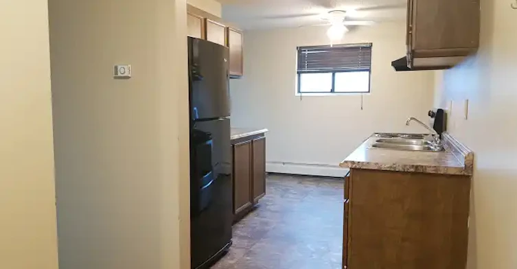 4411 48 Avenue, Red Deer, AB, T4N 3S4 - 3