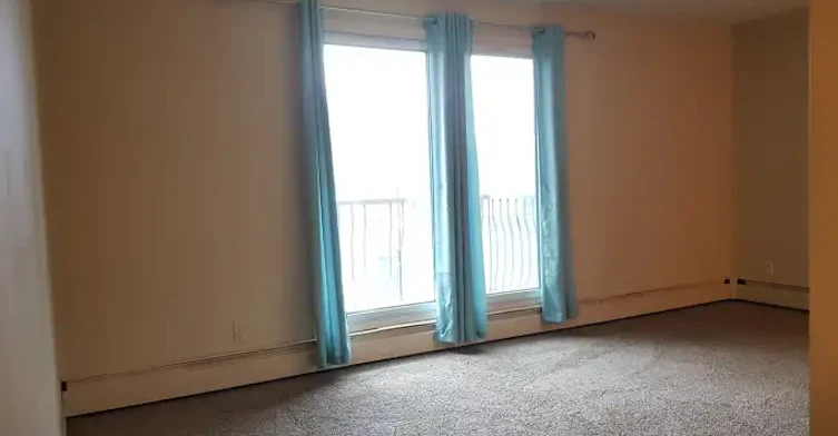 4411 48 Avenue, Red Deer, AB, T4N 3S4 - 9