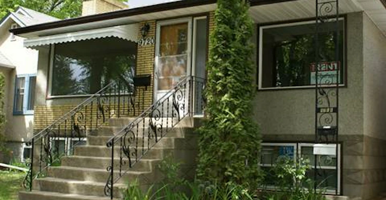 84 97 Ave St, Edmonton, AB, T6E 2E9