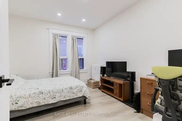 37 Rusholme Road, Toronto, ON, M6J 3H3 - 11