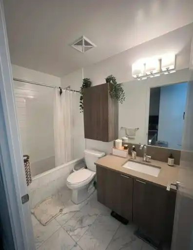 38 Iannuzzi Street, Toronto, ON, M5V 0S2 - 15
