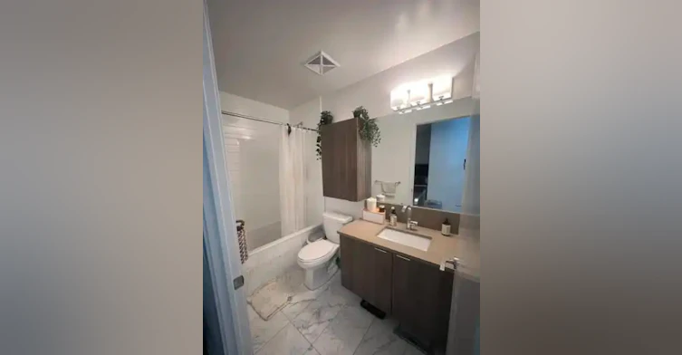 38 Iannuzzi Street, Toronto, ON, M5V 0S2 - 15
