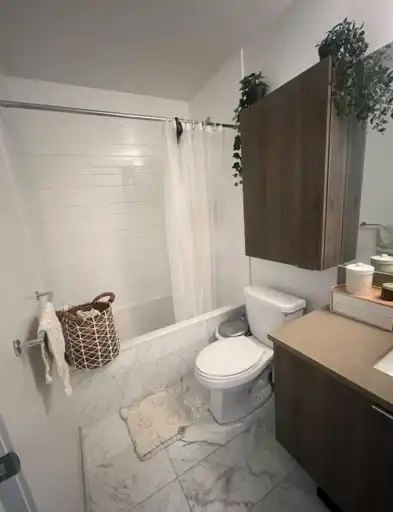 38 Iannuzzi Street, Toronto, ON, M5V 0S2 - 14