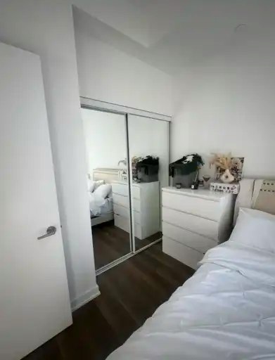 38 Iannuzzi Street, Toronto, ON, M5V 0S2 - 7