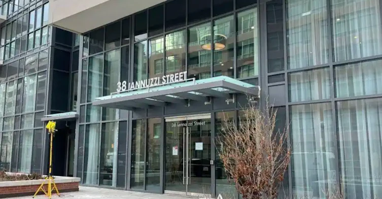 38 Iannuzzi Street, Toronto, ON, M5V 0S2 - 2