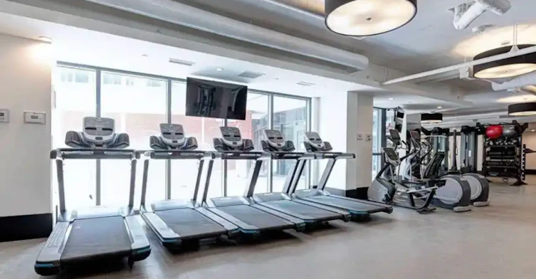 38 Iannuzzi Street, Toronto, ON, M5V 0S2 - 19