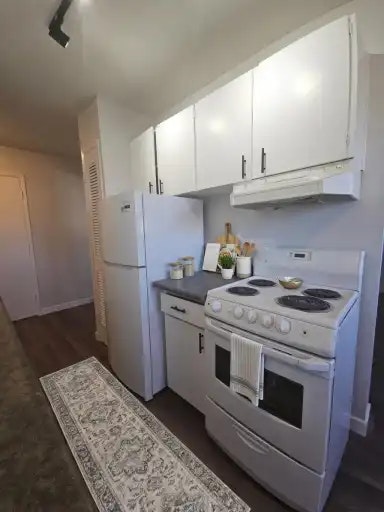 9560 163 Street Northwest, Edmonton, AB, T5P 3M7 - 3
