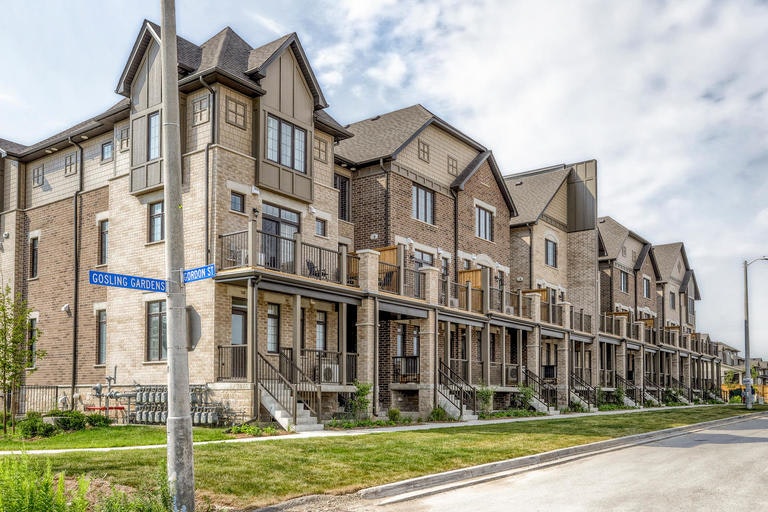 333 Gosling Gardens, Guelph, ON, N1L 1G7