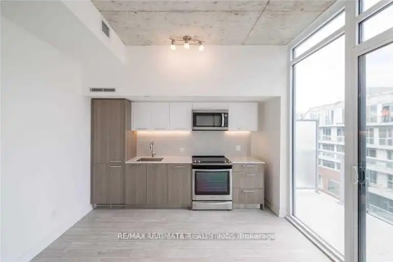 15 Baseball Place, Toronto, ON, M4M 0E6 - 5