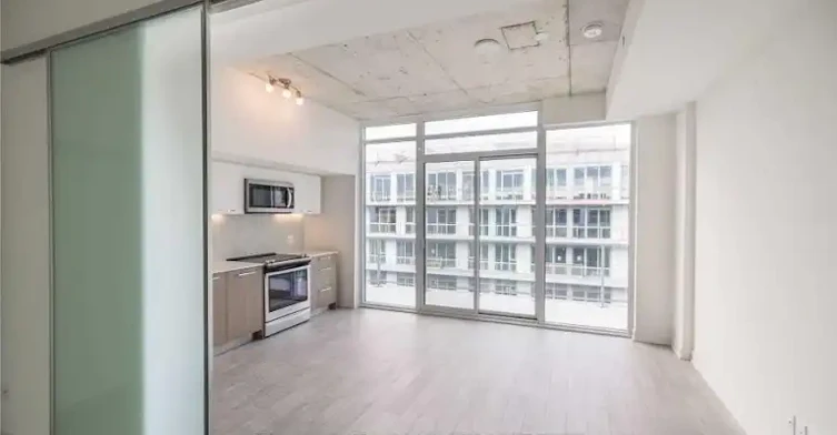 15 Baseball Place, Toronto, ON, M4M 0E6 - 3