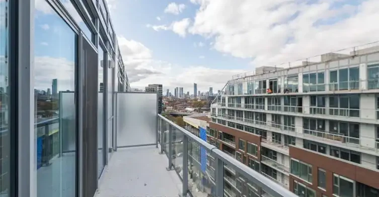15 Baseball Place, Toronto, ON, M4M 0E6 - 2