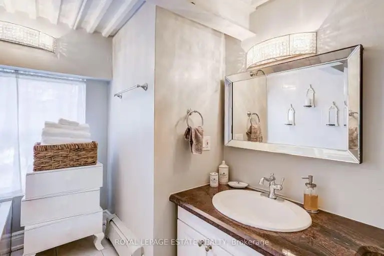 517 Kingston Road, Toronto, ON, M4L 1V5 - 12