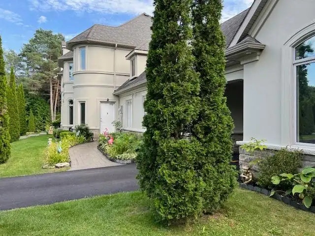 23 Cranborne Chase, Whitchurch-Stouffville, ON, L4A 0C6 - 2