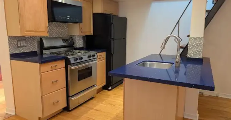 230 Ontario Street, Toronto, ON, M5A 2V5 - 2