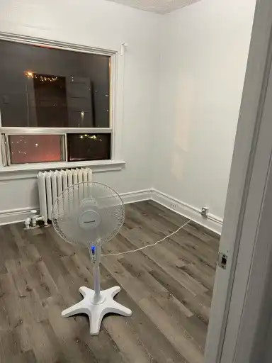 551 Bloor Street West, Toronto, ON, M5S 1Y6 - 4