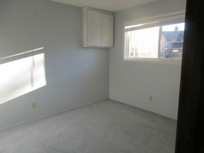 6220 172 Street Northwest, Edmonton, AB, T5T 3R4 - 7
