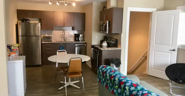 225 Blackburn Avenue, Ottawa, ON, K1N 8A9 - 5