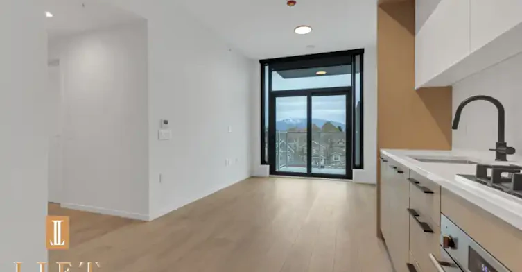 2729 Kingsway, Vancouver, BC, V5R 4S9 - 5