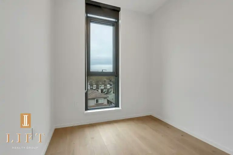 2729 Kingsway, Vancouver, BC, V5R 4S9 - 11