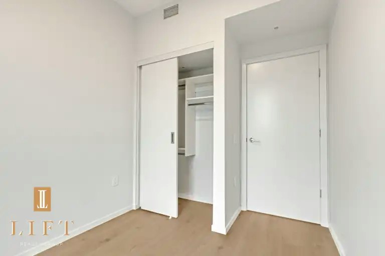 2729 Kingsway, Vancouver, BC, V5R 4S9 - 12