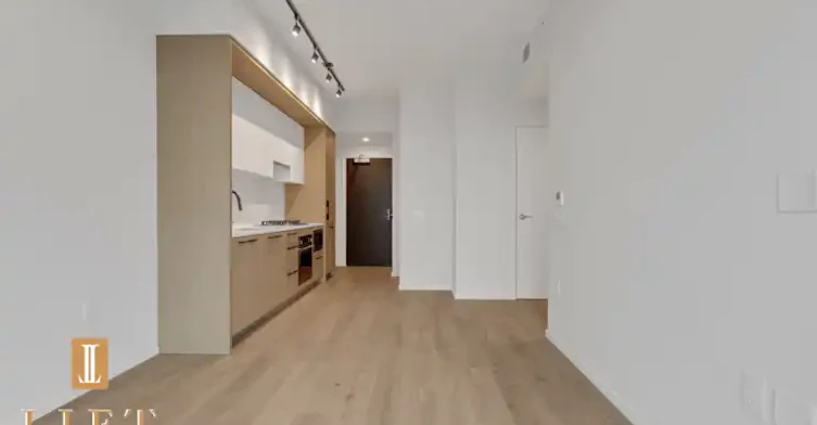 2729 Kingsway, Vancouver, BC, V5R 4S9 - 7