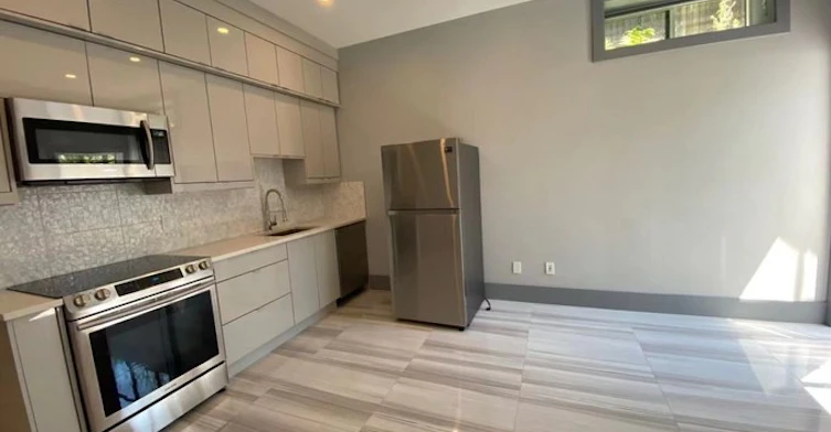 1388 West 57th Avenue, Vancouver, BC, V6P 1S8 - 3
