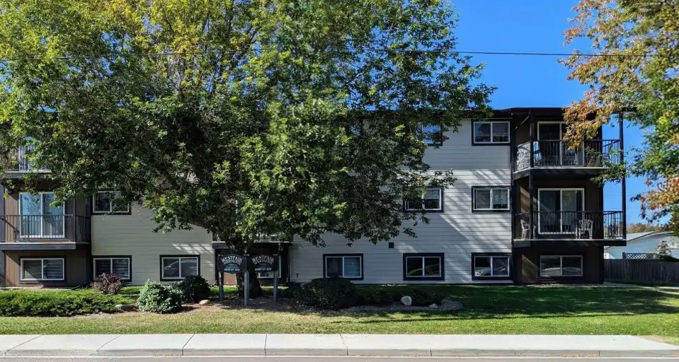 5812 57 Avenue, Red Deer, AB, T4N 4S4 - 10