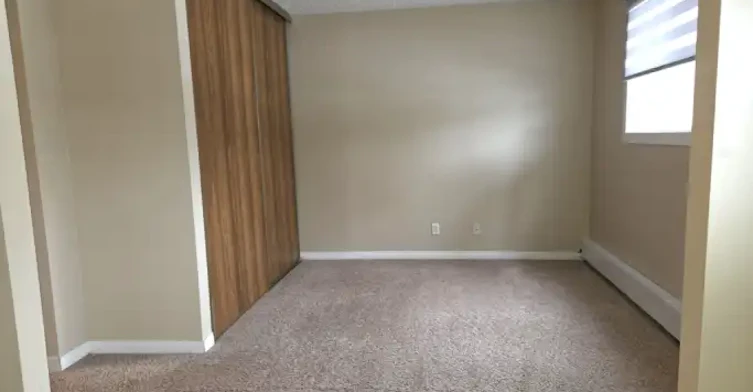 5812 57 Avenue, Red Deer, AB, T4N 4S4 - 7