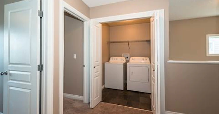16827 53 Street Northwest, Edmonton, AB, T5Y 0R7 - 9