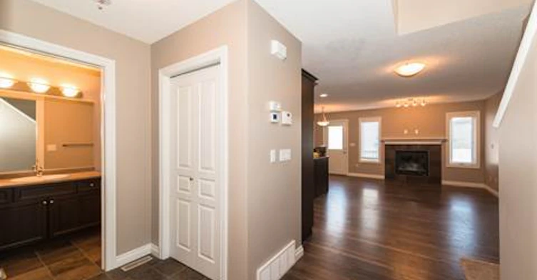 16827 53 Street Northwest, Edmonton, AB, T5Y 0R7 - 4