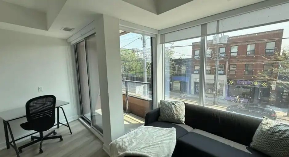 5 Lakeview Avenue, Toronto, ON, M6J 0H3 - 10